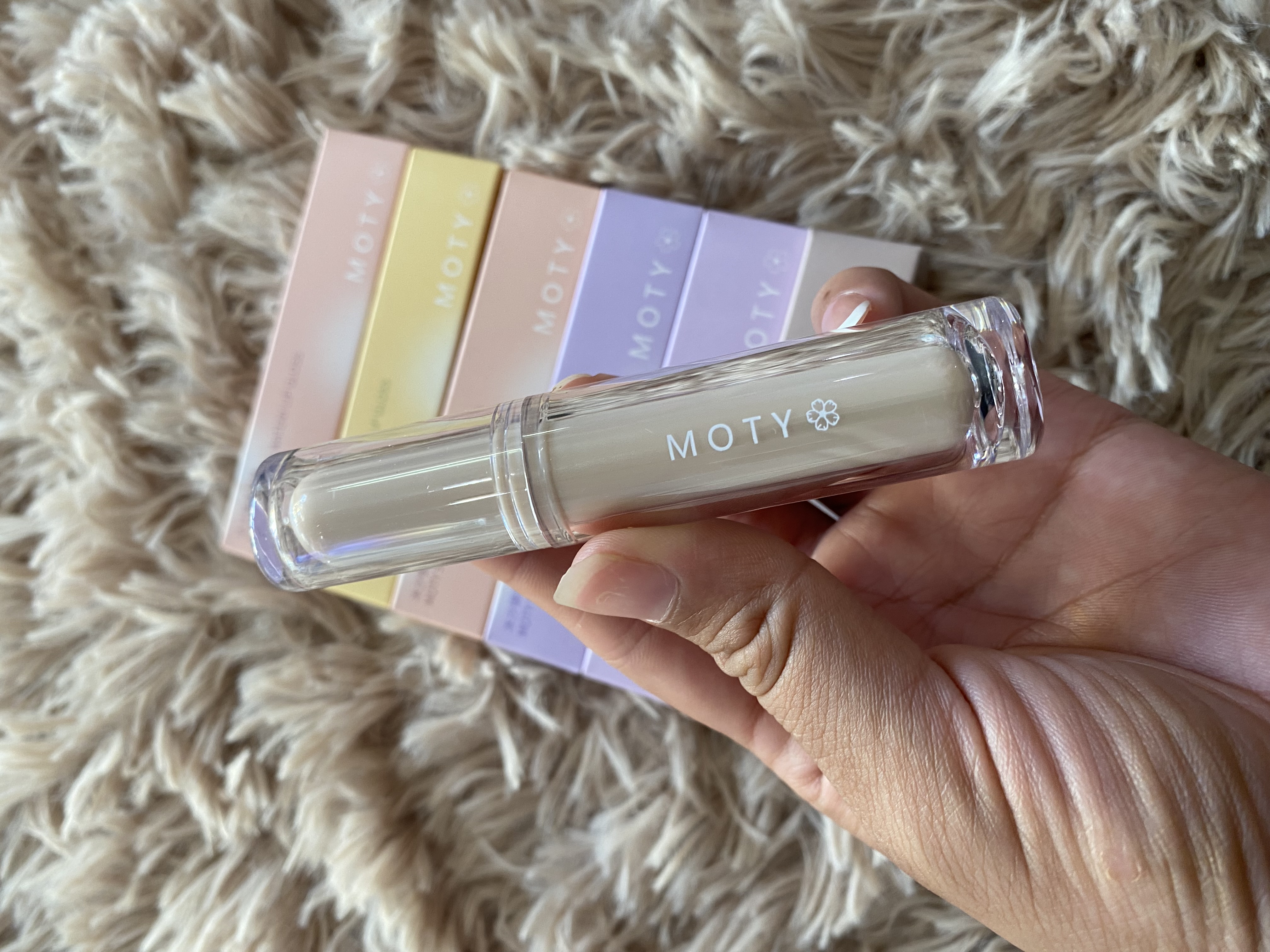 Lip gloss Moty